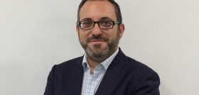 Ricardo Hernández es licenciado en Periodismo por la Universidad de Navarra y cuenta con un Executive MBA del Instituto de Empresa.