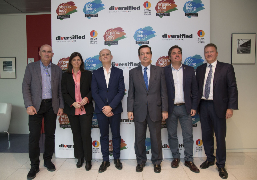 De izqda. a dcha.: David Samper, presidente de Intereco y Caerm; Deolinda Silva, directora de Portugal Foods; José Miguel Herrero, Director General de la Industria Alimentaria; Eduardo López-Puertas