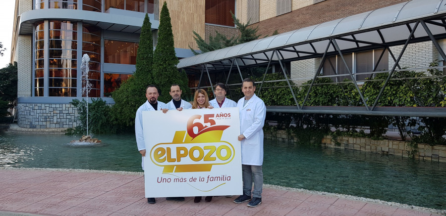 El nuevo logotipo se inspira en el rojo corporativo de la compañía, combinado con el dorado.