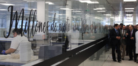 Luis Planas ha inaugurado el nuevo Laboratorio de Aceite y Aceituna de Dcoop, una instalación de 1.675 metros cuadrados.