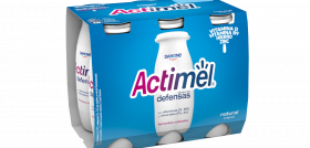 A los 10.000 millones de fermentos naturales L. casei de Actimel, la nueva receta incluye vitaminas y minerales para ayudar al sistema inmunitario.
