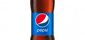 La compañía utilizará más del triple de plástico reciclado en sus botellas de lo que ya lo hace en la actualidad, lo que equivale a más de 50.000 toneladas de rPET.