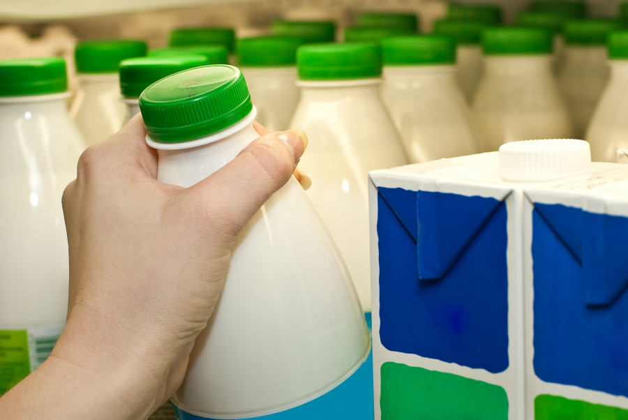 Productos como la patata, la carne, el pescado, la leche, el azúcar y el aceite experimentan repuntes en las ventas en septiembre.