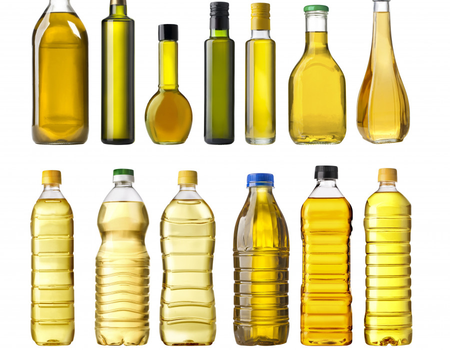 Con unos precios por encima de los cuatro euros por litro, el consumo de aceite de oliva continúa descendiendo, marcando una reducción en el volumen de ventas en los últimos seis años del -21,5%.