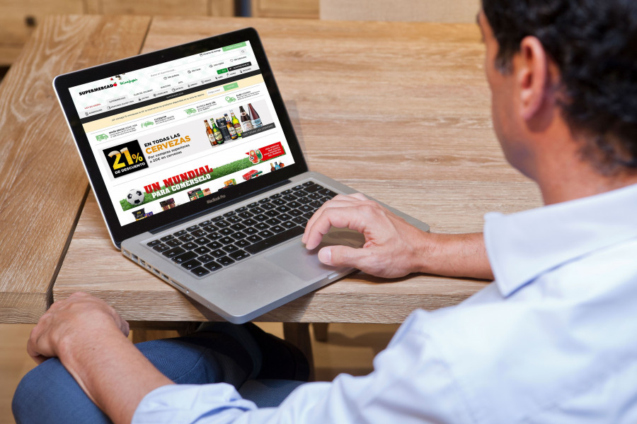 La nueva web del Supermercado de El Corte Inglés destaca por ser más práctica y funcional. Su diseño actualizado incorpora filtros por marcas, tipo de producto, novedades y ofertas, entre otras ca