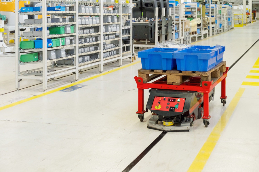 En la imagen, Linde C-Matic, el nuevo miembro de la familia Linde robotics.