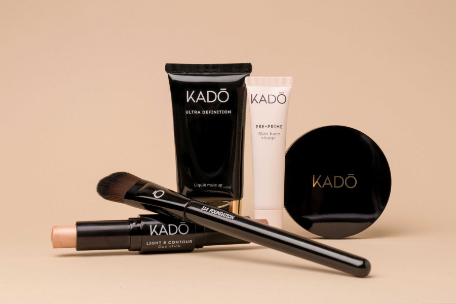 Kadó potenciará la categoría de cosmética complementando el surtido actual de marca de fabricante de los asociados y generando tráfico de nuevos consumidores a las tiendas.