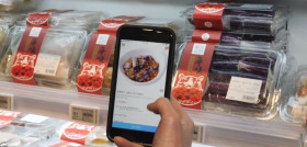 El New Retail une el uso de aplicaciones móviles con la presencia física durante todo el ciclo de compra, desde la selección del producto hasta el pago.