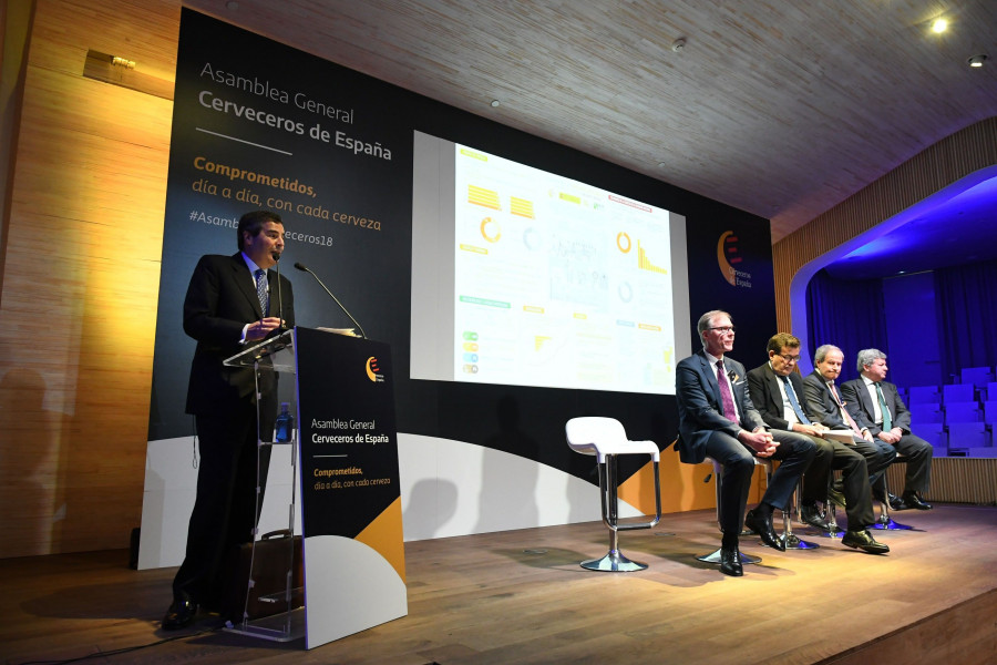 En la imagen, un instante de la Asamblea de Cerveceros 2018.  Según datos de la Memoria Anual de Cerveceros de España   El 63% del consumo del consumo de cerveza en España fue en hostelería en 201