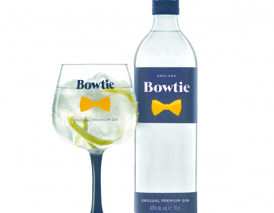 Bowtie es una London Gin fabricada en Inglaterra 