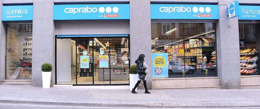 Caprabo y Ampans han sido pioneros con el primer supermercado gestionado íntegramente por personas con discapacidad.