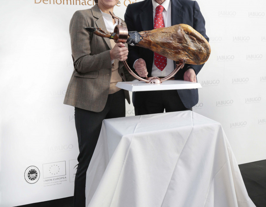El Palacio de Cristal de Arganzuela ha sido el marco que ha acogido este acto de presentación, presidido por la Ministra de Agricultura y Pesca, Alimentación y Medio Ambiente, Isabel García Tejerin