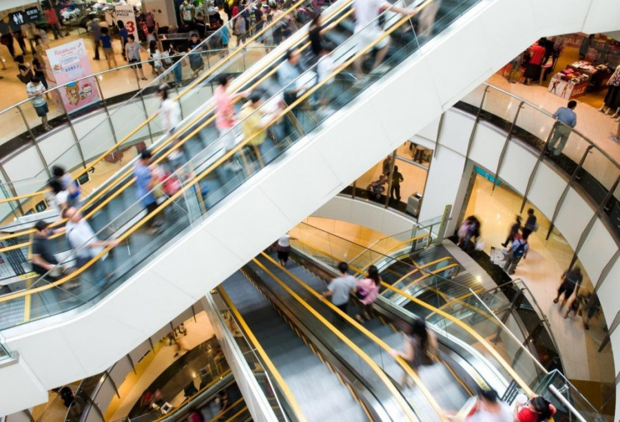 La cifra de negocio de los comercios de ocio presenta crecimiento anual del 5%, tanto en el periodo enero-agosto como en el acumulado de 12 meses, y la misma tendencia se observa en las visitas que ha