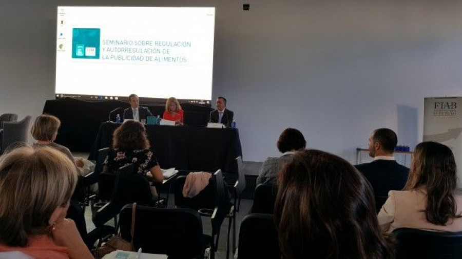 La sesión formativa ha sido inaugurada por Teresa Robledo, directora ejecutiva de la Agencia Española de Consumo, Seguridad Alimentaria y Nutrición (Aecosan).