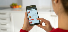 Esta nueva apuesta por la multicanalidad amplía el abanico de posibilidades de entrega y realización de las compras y se suma a las existentes como Click & Drive, Click & Collect y entrega a domicil