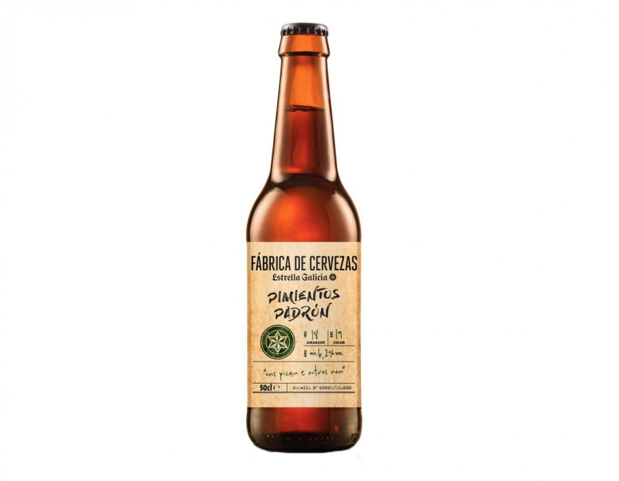 La primera Fábrica de Cervezas Estrella Galicia incorpora Pimientos de Padrón siendo la única cerveza del mercado cuya receta cuenta con este producto.