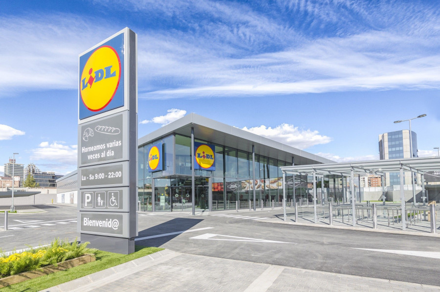 Todos los establecimientos han sido diseñados bajo estrictos criterios de eficiencia medioambiental y siguiendo el último modelo de tienda de Lidl, que apuesta por centros más modernos, amplios, lu