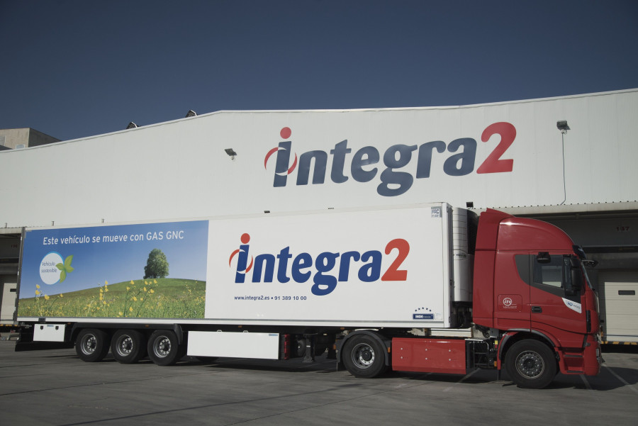 El vehículo equipa un motor Cursor 9 CNG de 8,7 litros y 294 kW (400 CV).