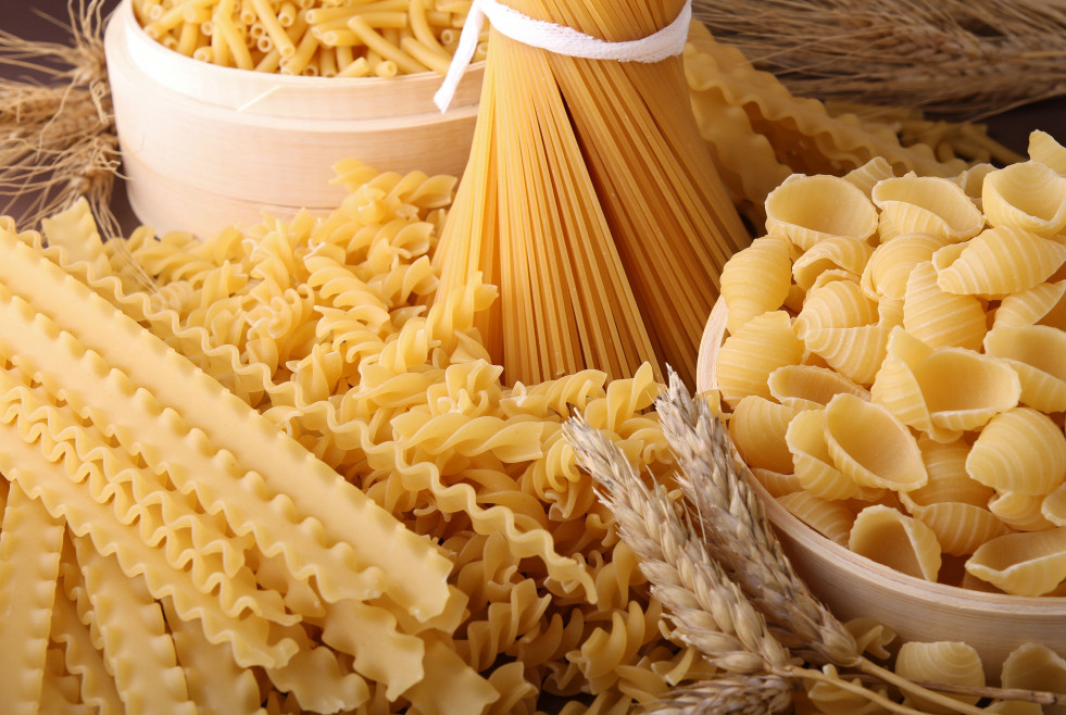 Del total del mercado de pasta (seca   fresca), la categoría de pasta seca aglutina el 94,4% del volumen (181,5 millones de kilos) y el 79,7% del valor (295,8 millones de euros).