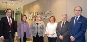 El encuentro ha estado presidido por Fernando Burgaz y ha contado con las aportaciones de Clara Eugenia Aguilera y Pilar Ayuso; además de Paloma Sánchez y Mauricio García de Quevedo.