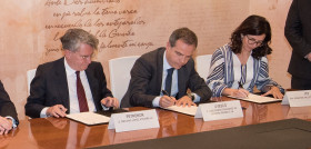 El acuerdo ha sido firmado en Vitoria por el lehendakari Iñigo Urkullu y el director general de BM Supermercados, José Ramón Fernández de Barrena.