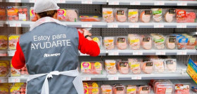 Auchan Retail España entre los formatos hipermercados, supermercados, proximidad y comercio electrónico, cuenta en  la actualidad con 345 centros (56 hipermercados Alcampo y 289 supermercados Simply