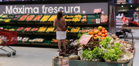 Según Nielsen, el mayor consumo de frutas y verduras no es más que la punta del iceberg de una lista de la compra que cada vez busca incrementar los productos saludables.