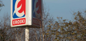 El supermercado suma 385 metros cuadrados y ha supuesto una inversión de 125.000 euros.