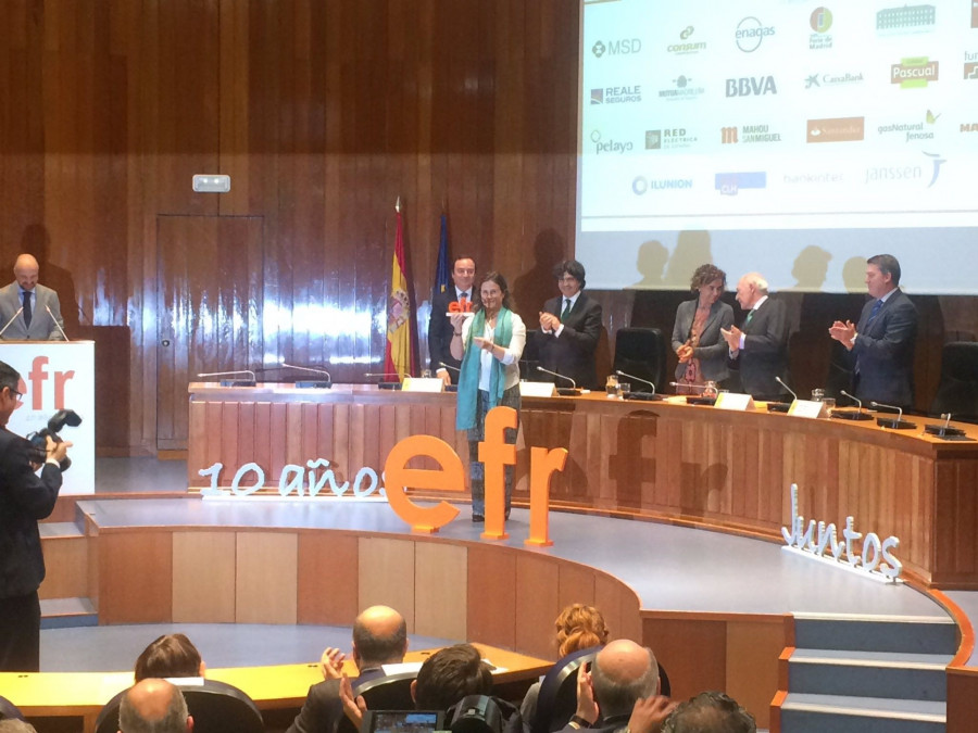 Pilar Pascual Gómez-Cuétara recibe el reconocimiento efr.