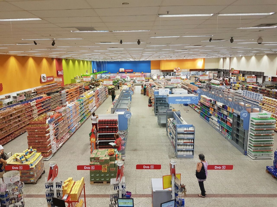 La enseña supera ya las 1.000 tiendas en Brasil, y cuenta con seis almacenes para abastecer la red de establecimientos.