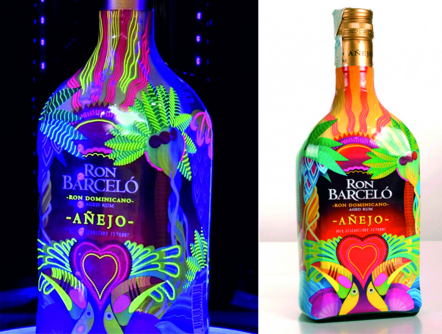 El sleeve de “Ron Barceló Añejo” se caracteriza por la utilización de tintas fluorescentes directas.