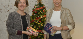 La Brand Manager de Suchard presentó las novedades de este año junto a la escritora Carmen Posadas.