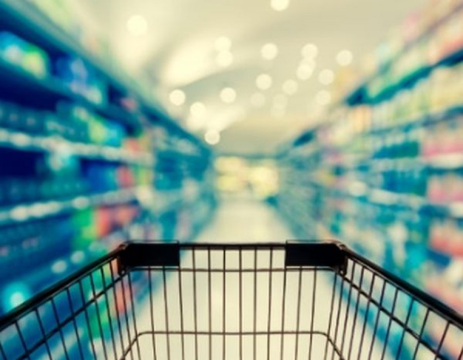 Según distintas asociaciones del sector de gran consumo y hostelería, es imprescindible mantener tal y como están los impuestos que recaen sobre el consumo.