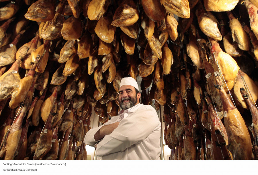 En 2005, Fermín fue la primera empresa española en exportar jamón ibérico a  Estados Unidos, donde cuenta con el Chef José Andrés como socio.