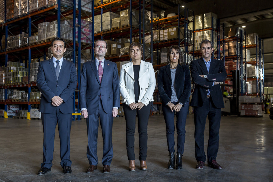 De izda. a dcha: Arturo Roca (Hitsein) Alejandro Arola (Arola), Magda Montserrat, Montse Montserrat y Jaume  Montserrat ( Montserrat).