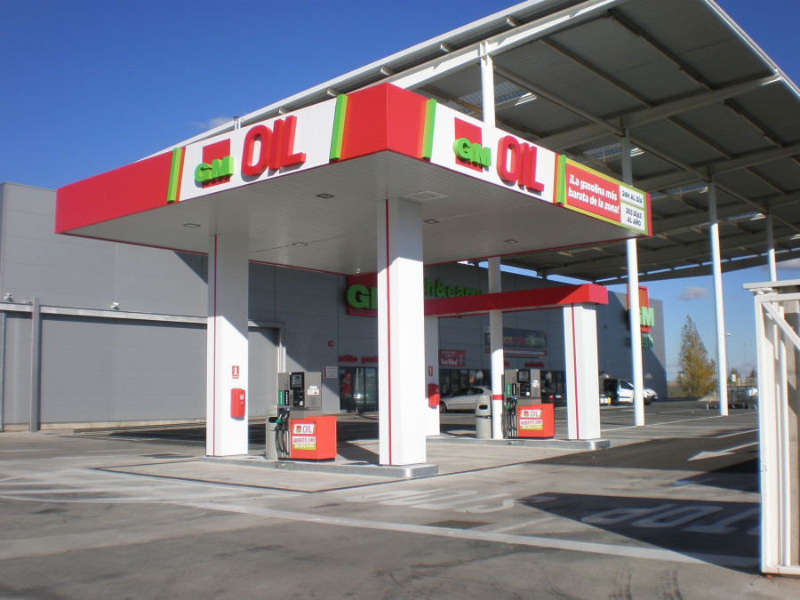 Las gasolineras GMOil están abiertas a todos los públicos, y ofrecen un 2% de descuento para los clientes de GMcash.