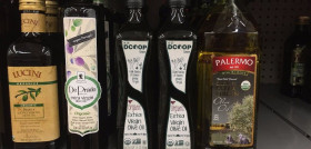 Las más de cien cooperativas que forman parte de Dcoop producen medias anuales de 250.000 tm de aceite de oliva virgen.