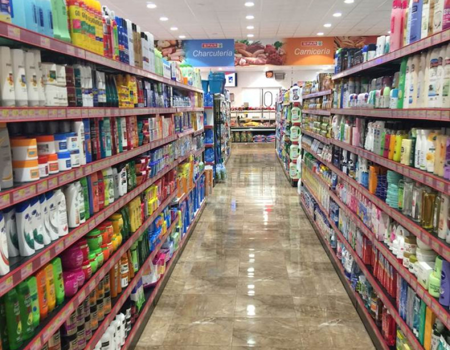 La tienda cuenta con una sala de ventas de 500 metros cuadrados y 17 empleados.