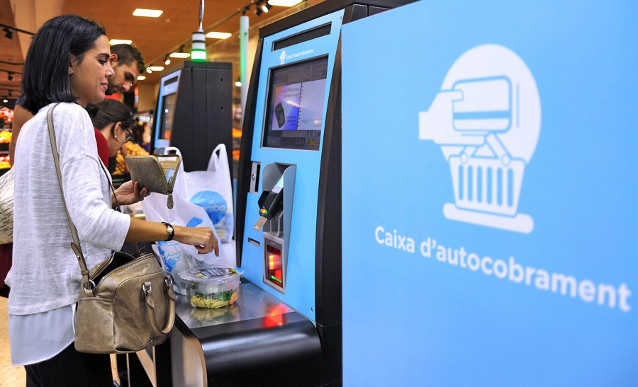 El 30% de las compras pasan ya por el sistema de  autopago.