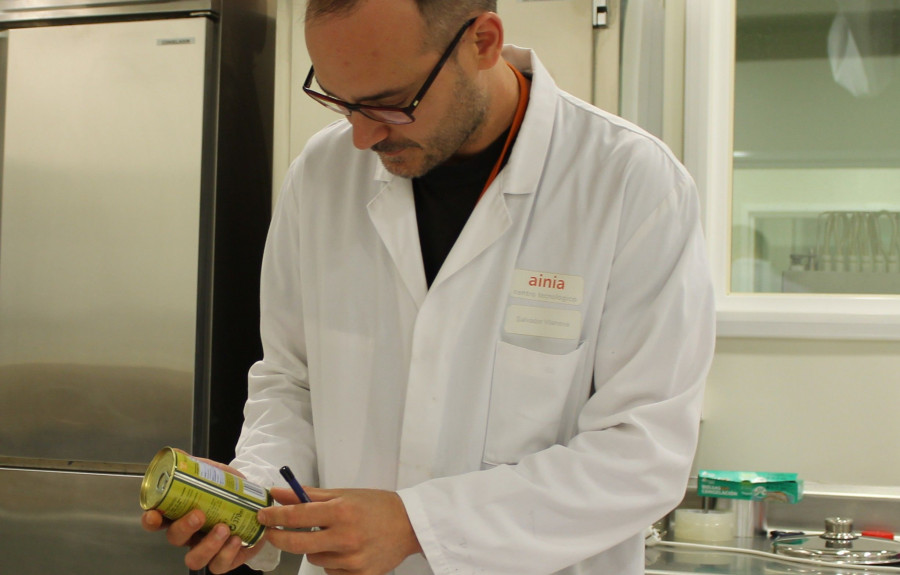 Los alumnos aprenderán a identificar los elementos del etiquetado, y a adaptarlos a las novedades de la legislación vigente como la obligatoriedad del etiquetado nutricional, las fechas de congelaci