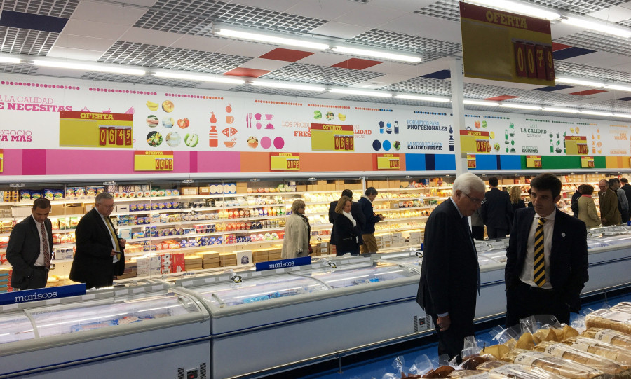 Ubicada en Mercamadrid, la nueva tienda está dedicada a clientes profesionales de alimentación y hostelería.