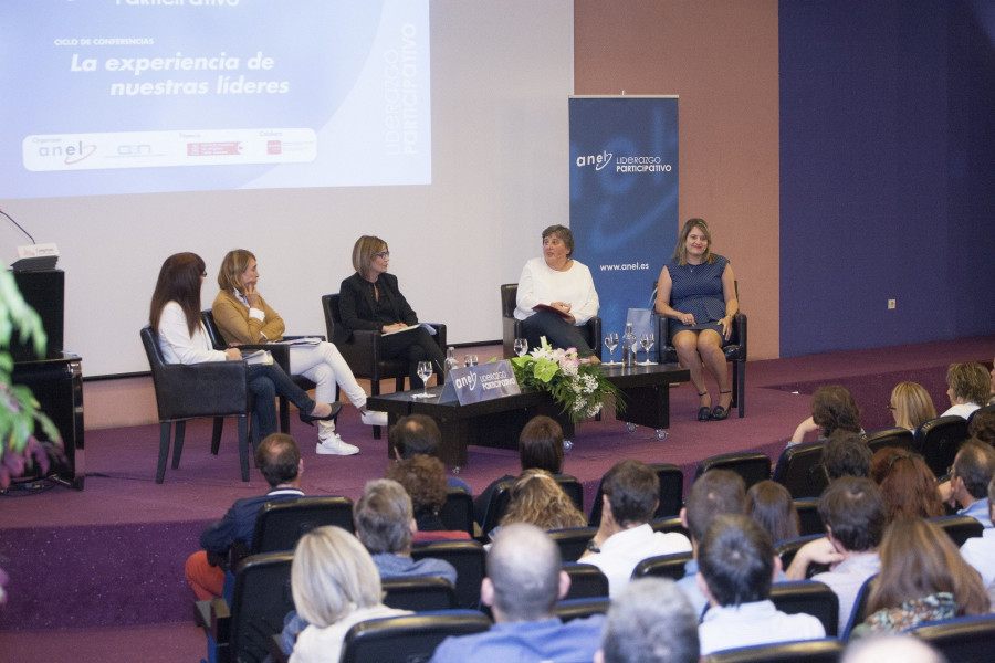 La directora regional de Hipermercados de Eroski ha participado en la mesa redonda sobre Liderazgo Participativo, organizada por la Asociación de Empresas de Economía Social de Navarra.