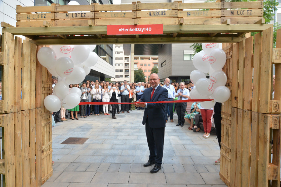 La recaudación del mercadillo solidario se destinará a la ONG Save the Children.
