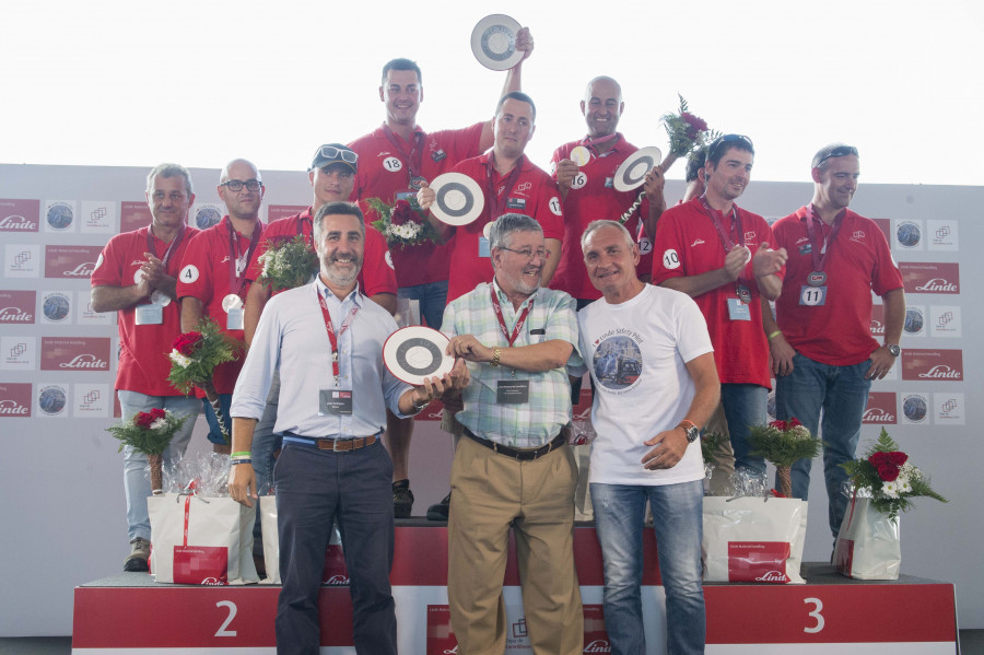 El pódium de los ganadores por equipos, de Lleida (Tercer lugar), Galicia (Segundo  lugar) y Cantabria (Primer lugar).