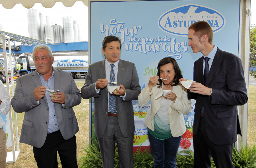 Momento de la inauguración de la nueva fábrica.