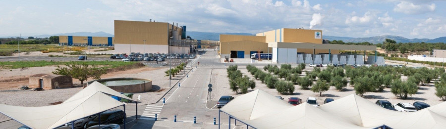 Valls es uno de los principales centros de producción de SCA en España, desde donde se realizan actividades tanto de producción de papel como de producto terminado o converting.