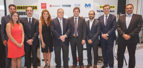 Foto de los participantes en el Foro.