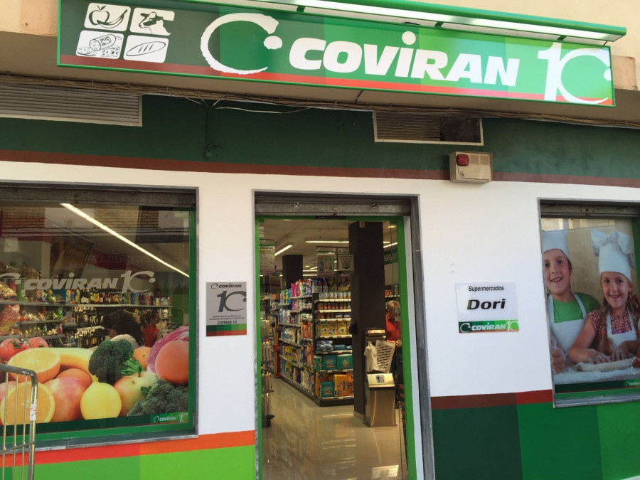 Este nuevo supermercado Covirán pone a disposición de los vecinos de Alcalá la Real una sala de ventas de 150 m2.