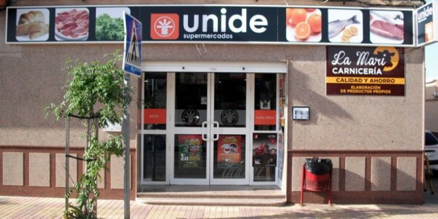 Este nuevo Unide Supermercado tiene 160 m2 de superficie de sala de ventas.