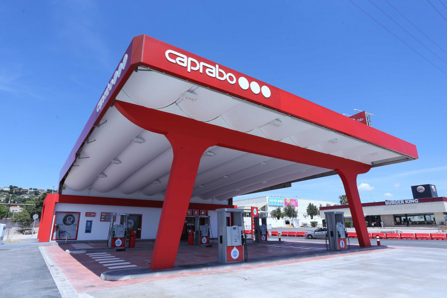 La primera de las estaciones de servicio ha empezado a funcionar el pasado mayo en la población de Comarruga.
